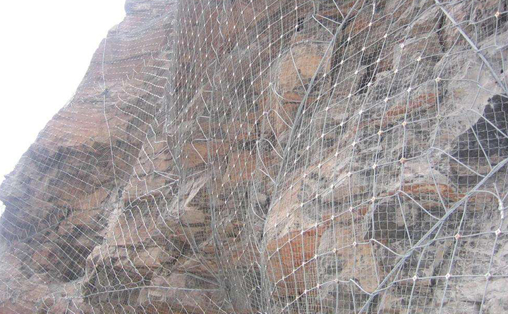 落石防護(hù)網(wǎng)案例